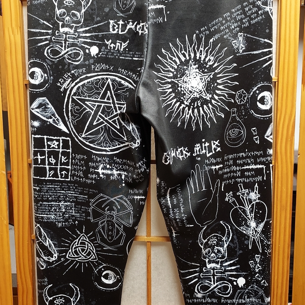🐈‍⬛️🔮 Blackmilk Spellbound Leggings HWMF Juniors M/L Womens S/M - Picture 7 of 9